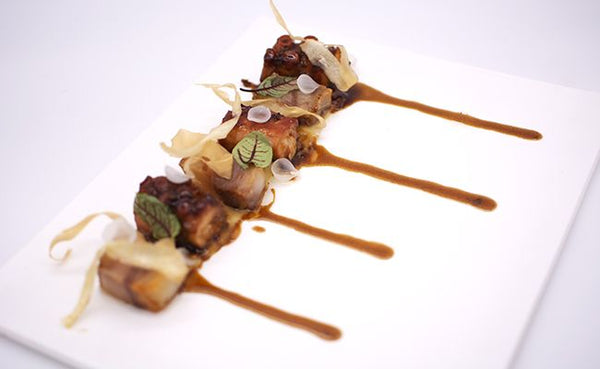 Pulpo, papada ibérica y chirivía