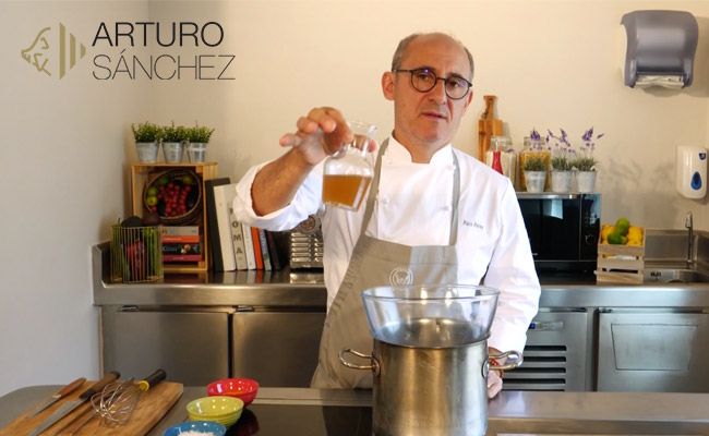 Aceite de jamón y salsa holandesa ibérica