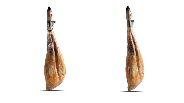 Pata de jamón de cerdo ibérico estilizada y de caña fina | Arturo Sánchez