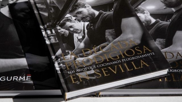 Libros de gastronomía: La década prodigiosa. Los años que cocinamos peligrosamente en Sevilla